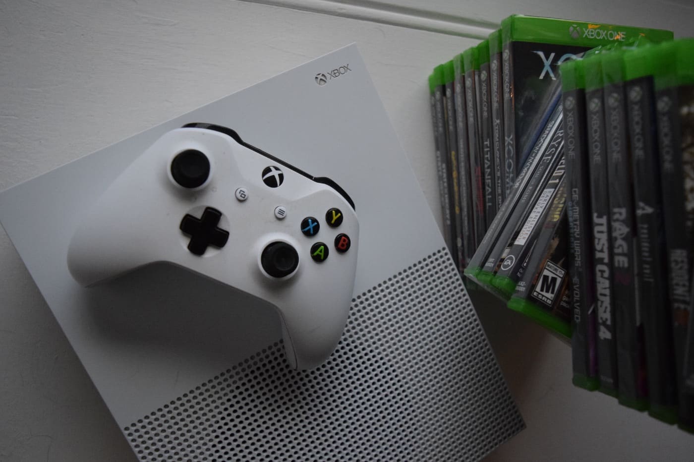 Xbox One S - Microsoft
