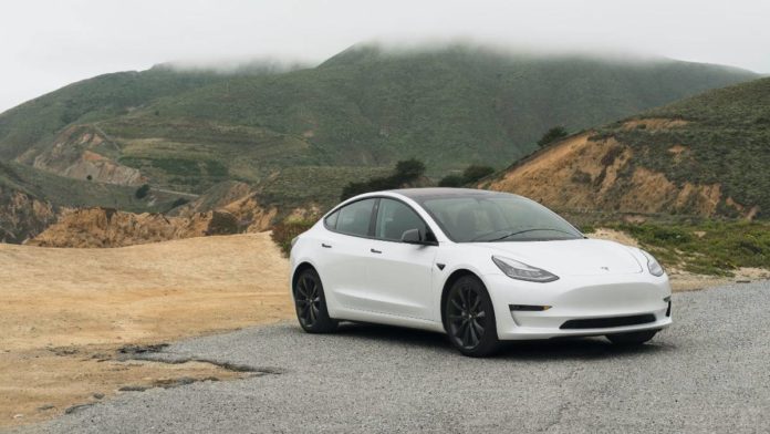 Tesla rappelle une grande partie de ses véhicules en Chine.