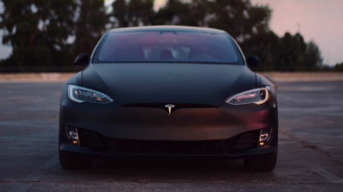 Tesla est contraint de sortir de son portefeuille plus de 1,5 millions de dollars pour dédommager les conducteurs de Tesla Model S.