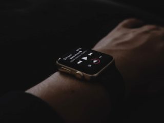 Apple pourrait limiter les stocks de l'Apple Watch Series 7 au début.