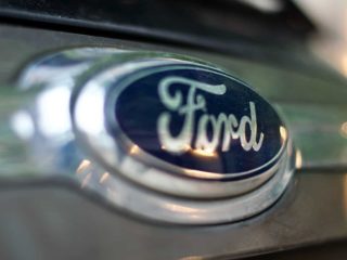 Ford poursuit ses engagements dans la transition électrique