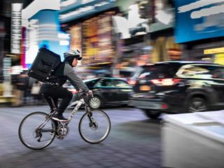 La ville de New York compte protéger au maximum les livreurs à vélo grâce à ces nouvelles lois.