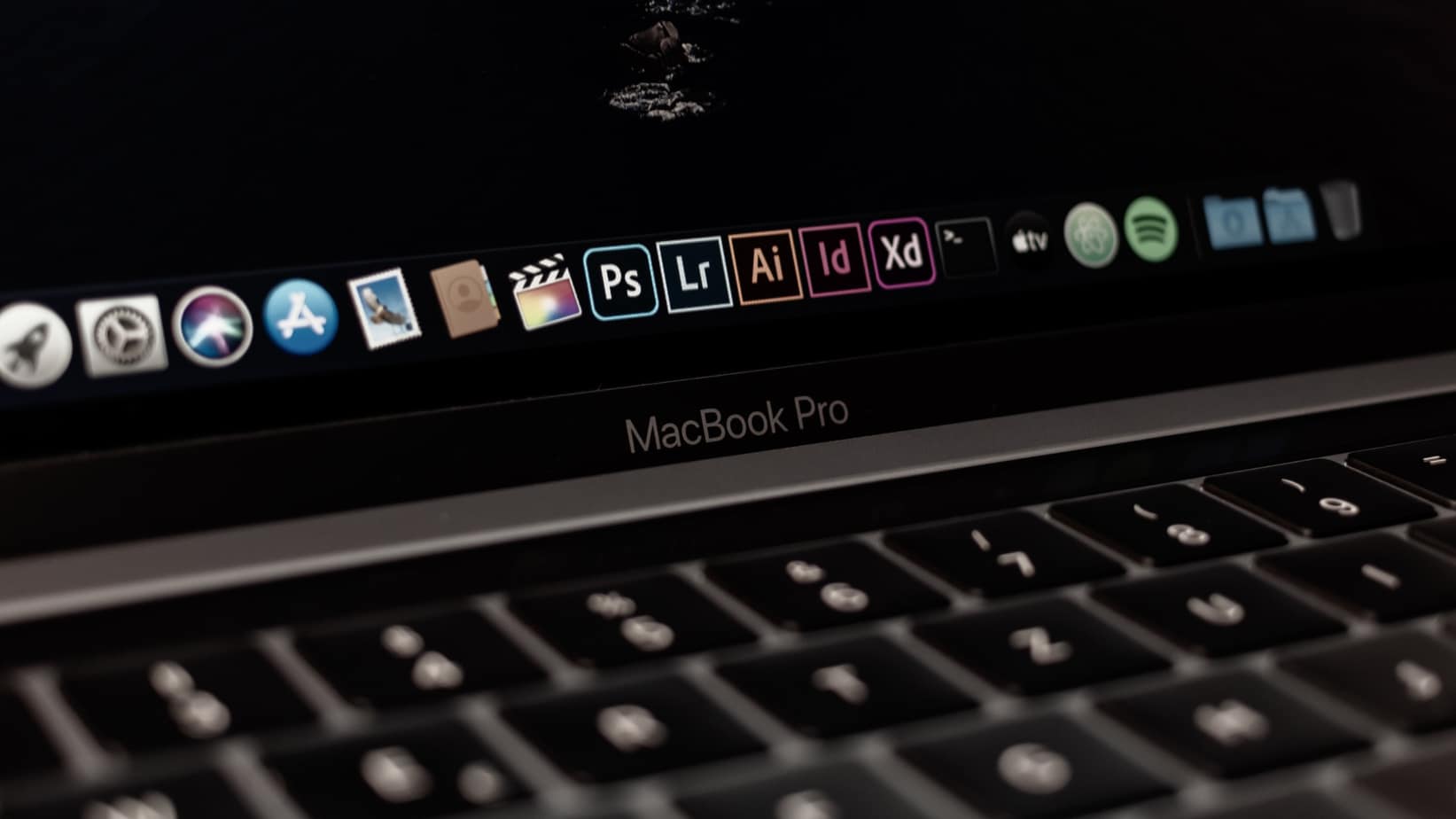 Apple pourrait sortir ses MacBook Pro M1X d’ici à l’automne.