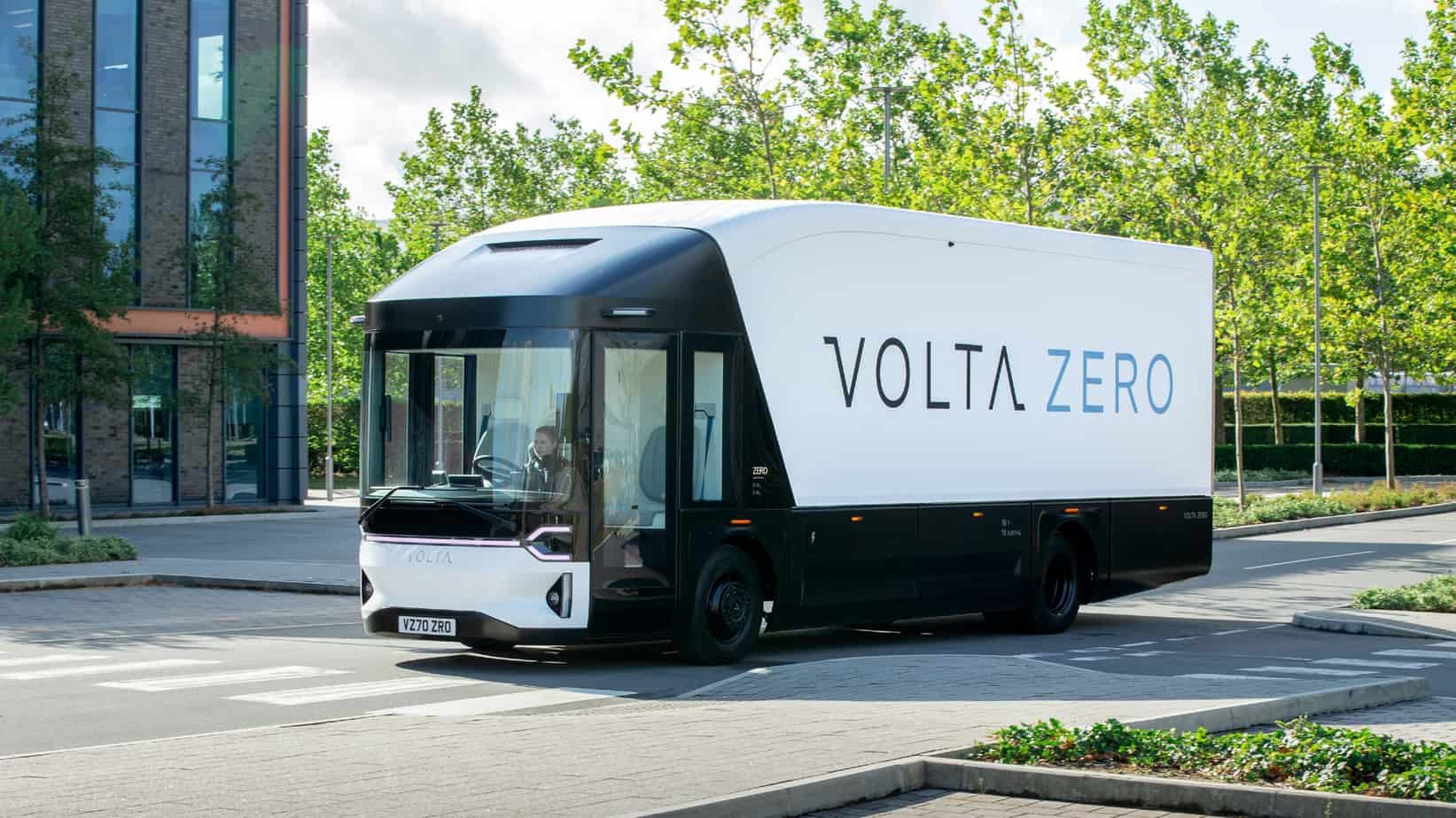 Avec Volta Zero, la firme Volta Trucks fait ses premiers pas en France, notamment à Paris.